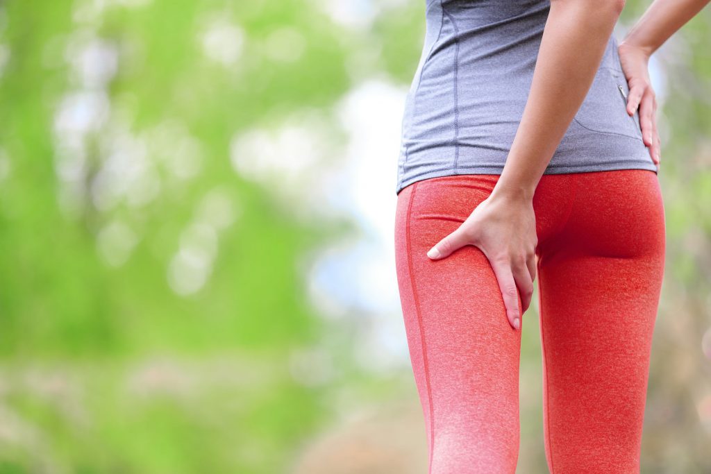 sakit kaki sebelah kiri + pinggul ke bawah